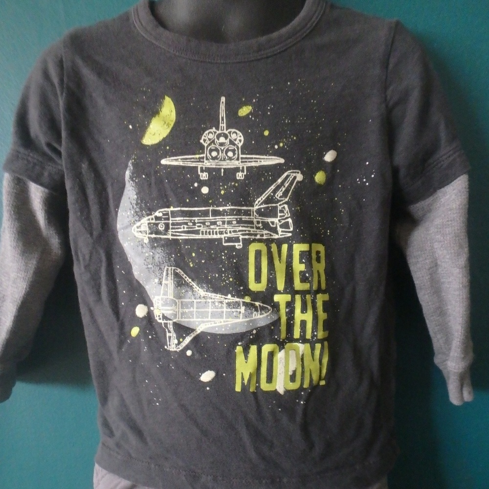 Long sleeve graphic shirt